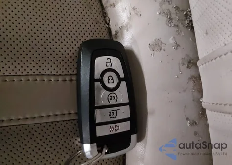 2020 Lincoln Nautilus Reserve z USA, uszkodzony, nr VIN 2LMPJ8KP9LBL02734